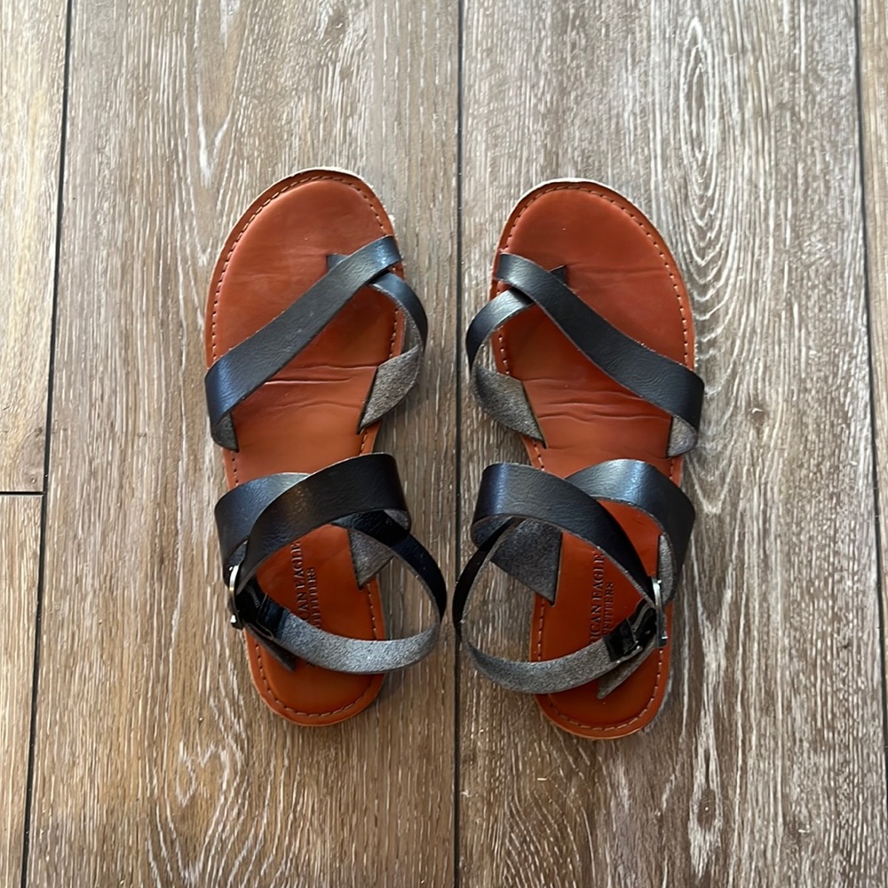 american eagle sandals